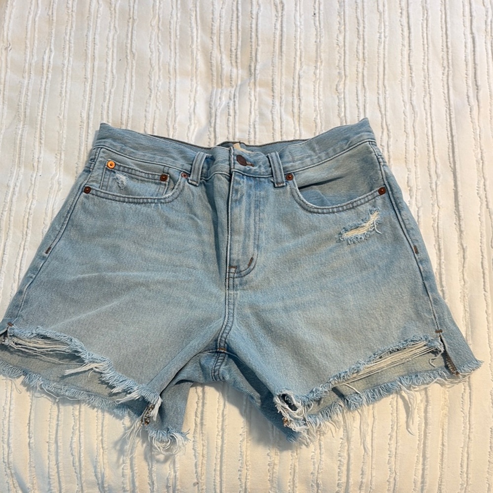 Madewell Relaxed Women's Light Blue Distressed Denim Shorts